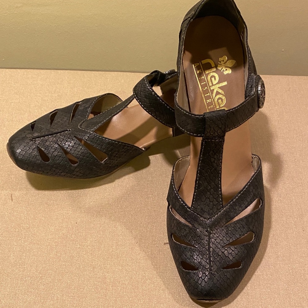 Rieker Black T-Strap Heels with Cutout Detailing